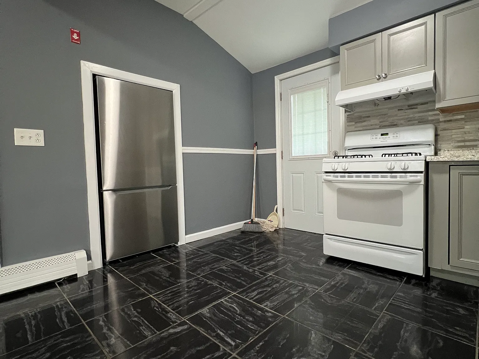 Birch St, Central Islip — Photo 2