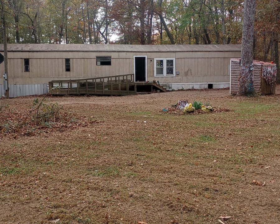 1st image of 667 Lakewood Dr