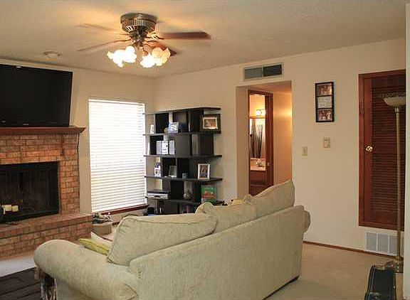 3rd image of 316 Villa Canto St #El