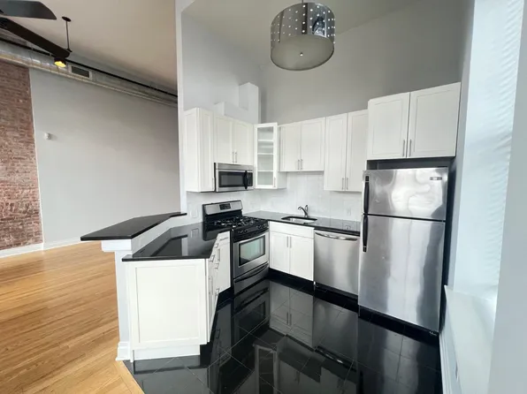 338 Grove Street image 4 of 31