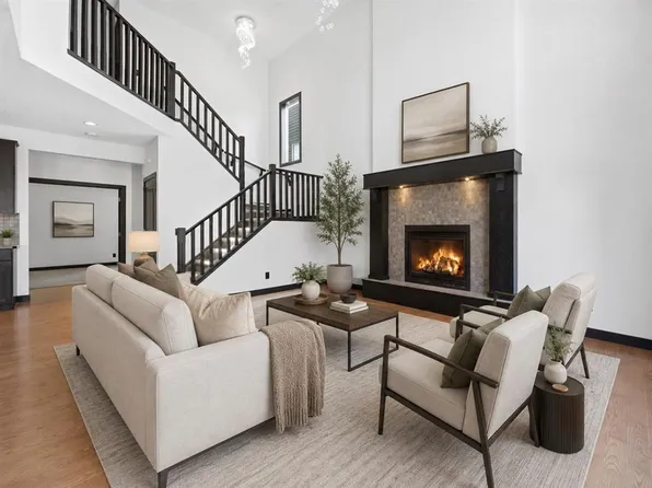 130 Auburn Glen Cir SE, Calgary, AB T3M 0K9