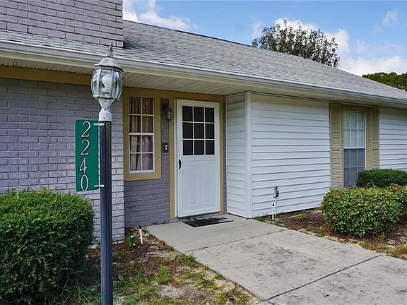 2nd image of 2240 N Brentwood Cir