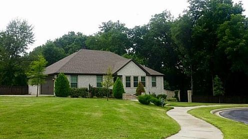 2nd image of 855 S Hoddle Pl