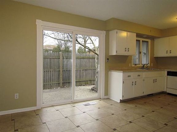 5th image of 2528 Ardmore St SE