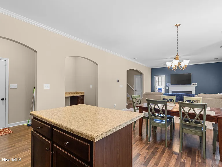 260 Breakwater Dr — Photo 17