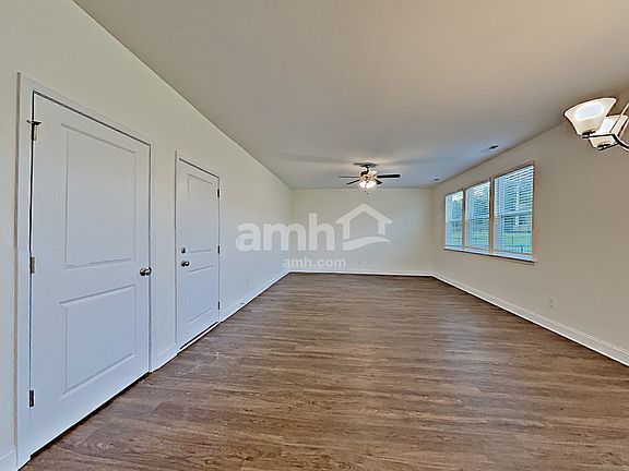 5th image of 14232 Singing Creek Dr