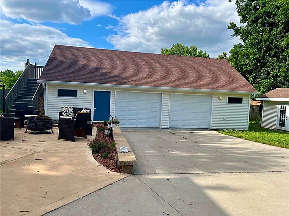 3rd image of 2625 Westover Blvd