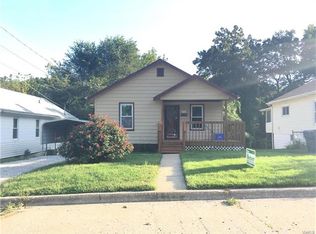 2715 Palmer Ave, Alton, IL 62002