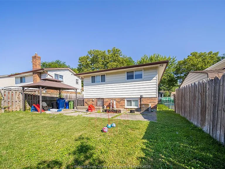 9633 Avery Ln #UPPER — Photo 27
