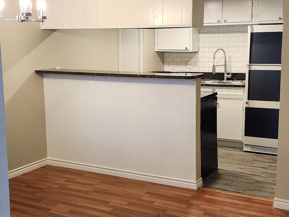 Kitchen and dinning room area