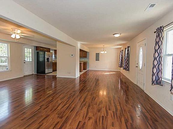 2nd image of 408 Beechwood Ave