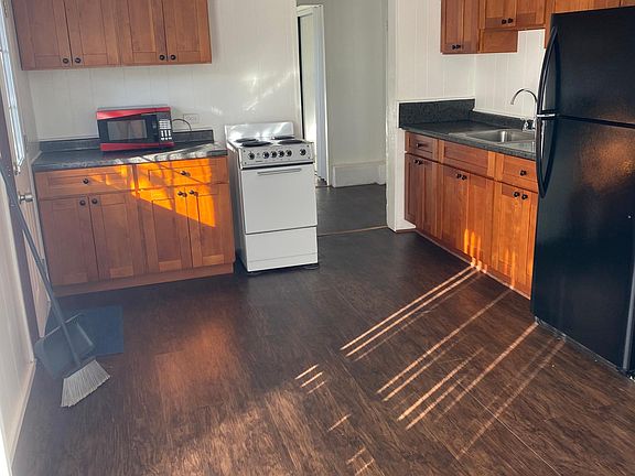 2nd image of 288 Nehu Pl #B