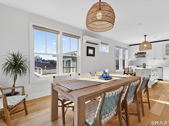 5th image of 185 Main Street APT 301