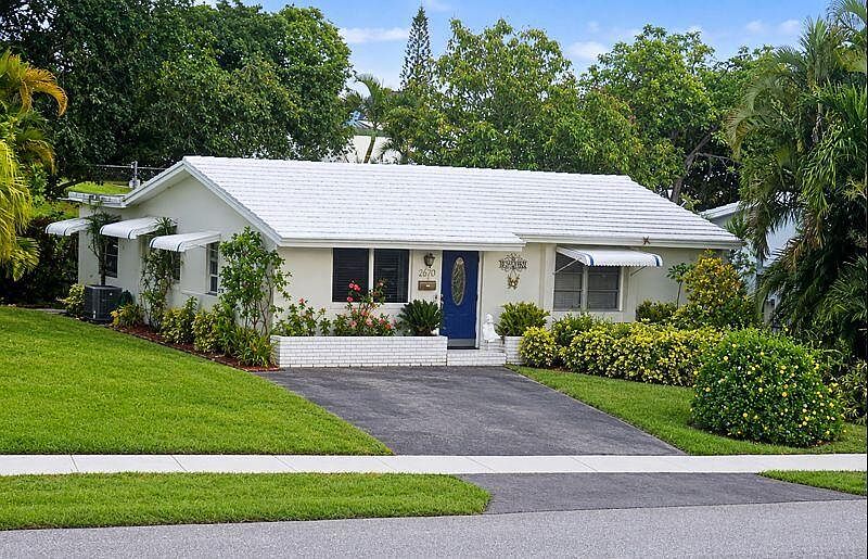 1st image of 2670 E GOLF Boulevard