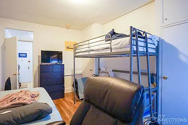 Rented by City Connections Realty