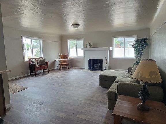 5th image of 2301 Big Horn Ave