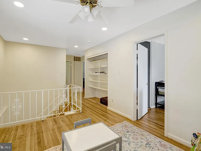 8527 Parliament Dr — Photo 21