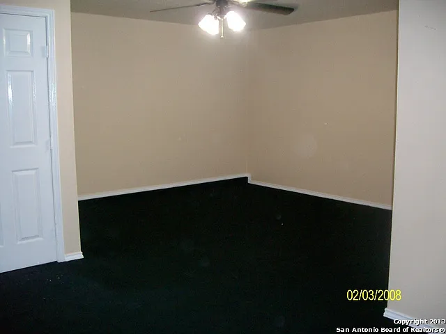 3 bed, 2.5 bath, 1697 sqft, $1,700 — Photo 3