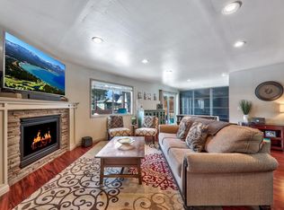 112 Hawthorne Way, Stateline, NV 89449