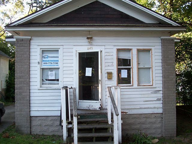 1st image of 849 W Forest Ave