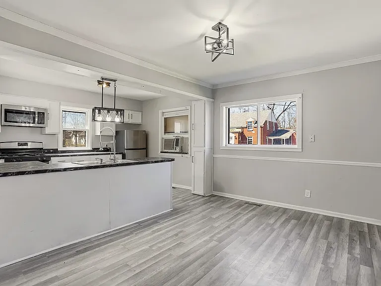 723 Union Ave — Photo 12