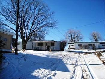 3rd image of 4 Hector Farm Ln