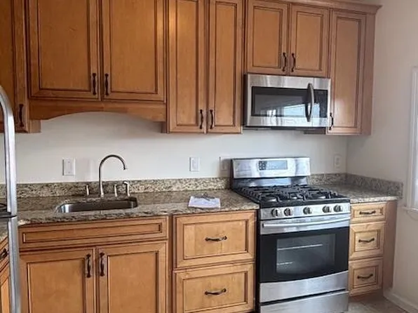 726 Garfield Ave, Jersey City, NJ 07305