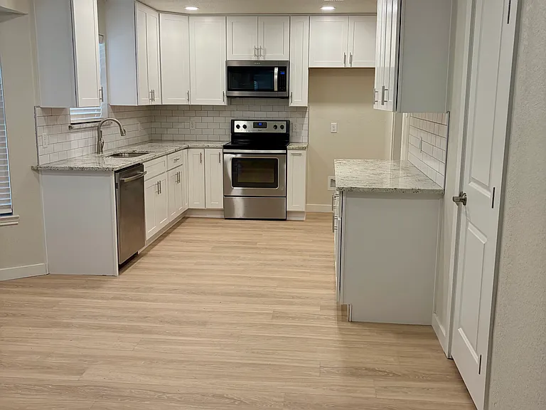 8021 Miles Dr — Photo 6
