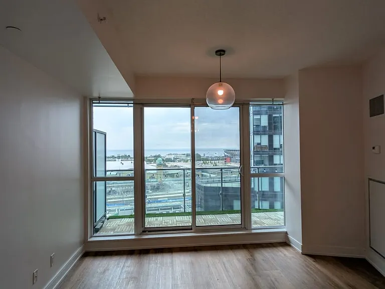 150 E Liberty St #1309 — Photo 12