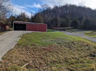 3512 Celina Rd, Burkesville, KY 42717