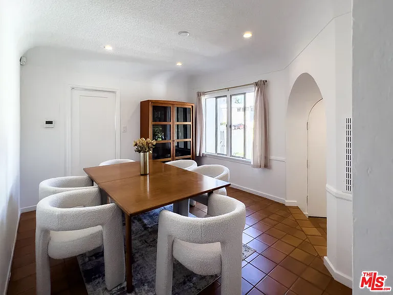 1903 Holmby Ave — Photo 8
