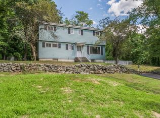 38 Ball St, Northborough, MA 01532