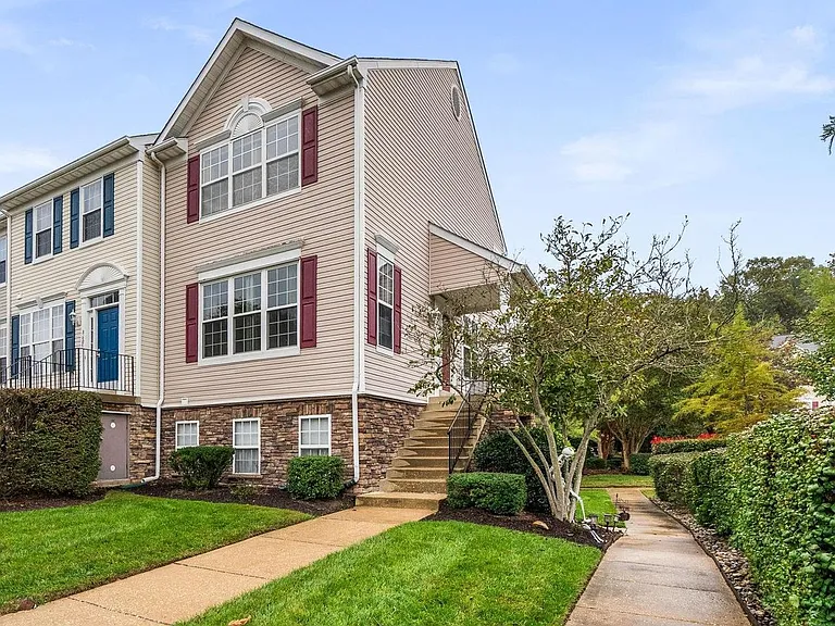 8603 Willow Leaf Ln — Photo 1