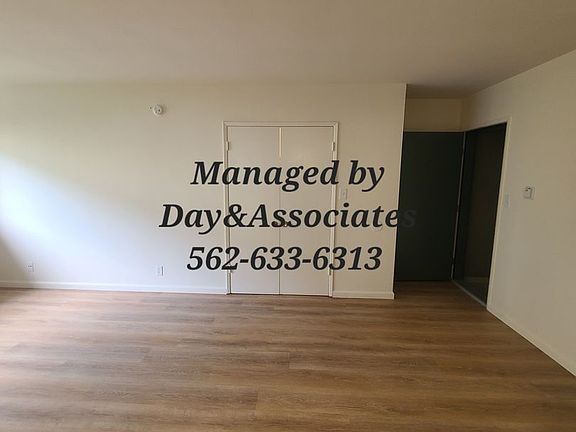 5th image of 442 S Alexandria Ave #15