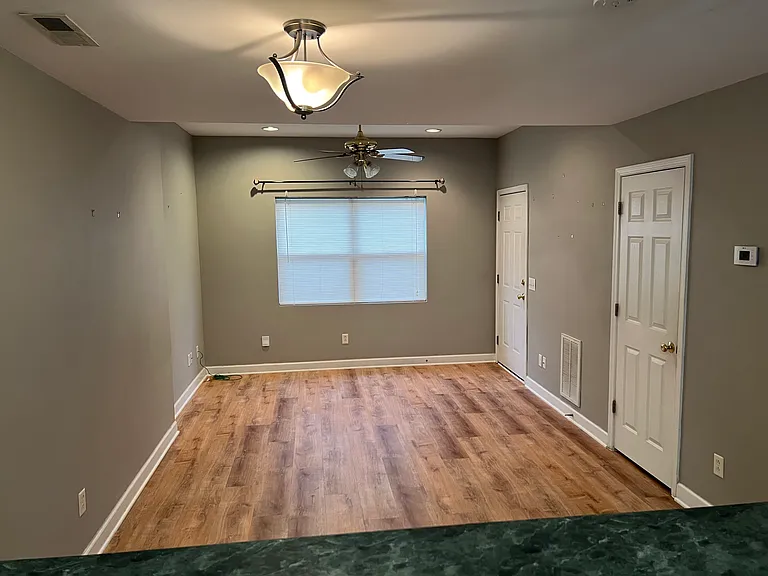 1508 Kenilworth Ave — Photo 6