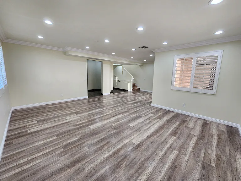 420 Riverdale Dr #11 — Photo 24