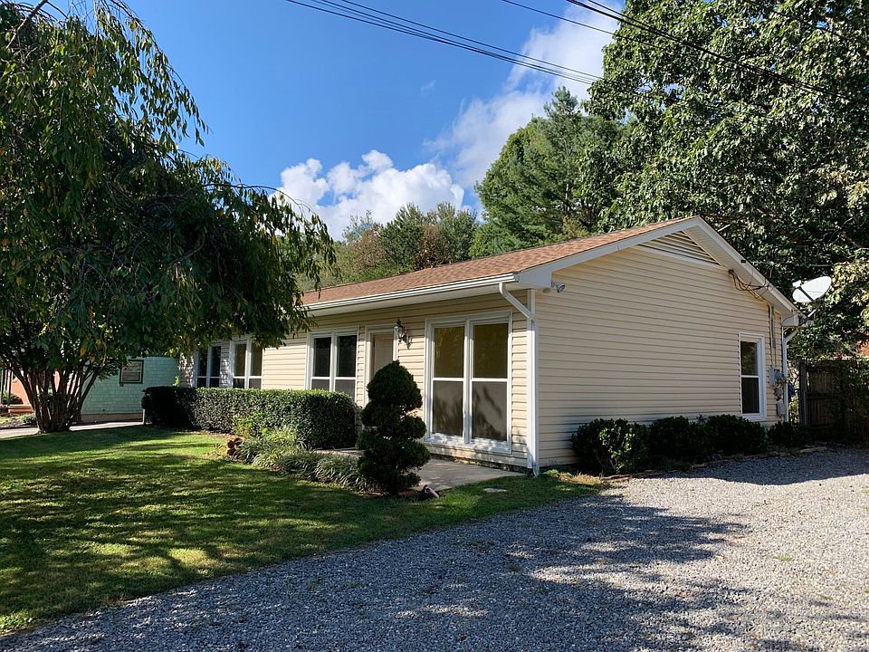 Front of the house and driveway.
