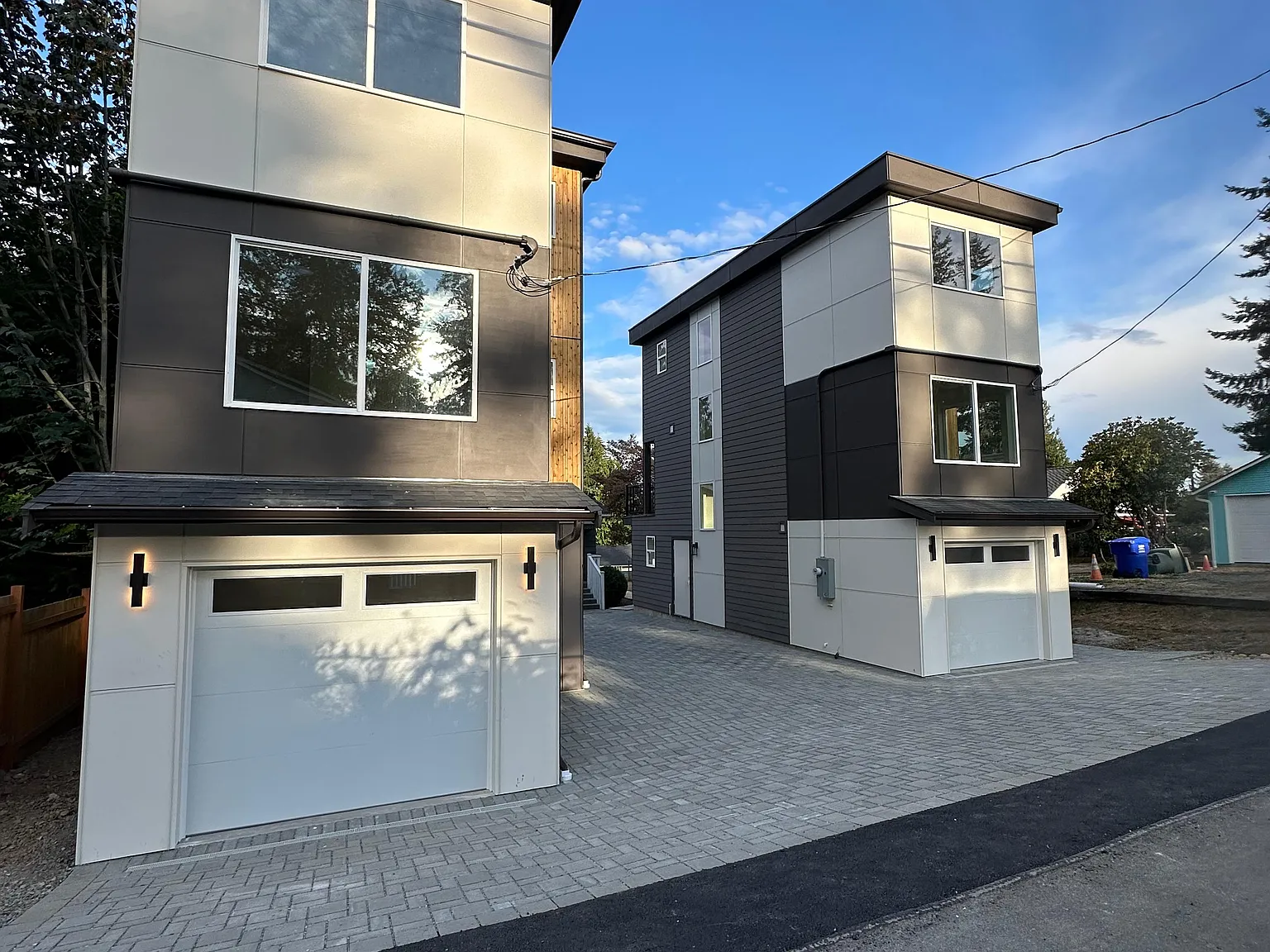 3 bed, 3.5 bath, 1000 sqft, $2,890 — Photo 1