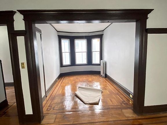3rd image of 806 S 12th St Floor 1