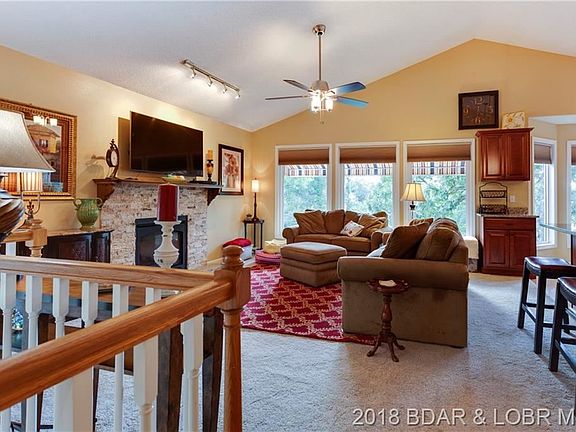 4th image of 251 Rock Hill Dr