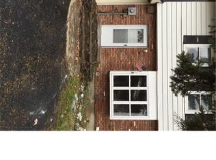 21 Black Stallion Ct, Middletown, NY 10940
