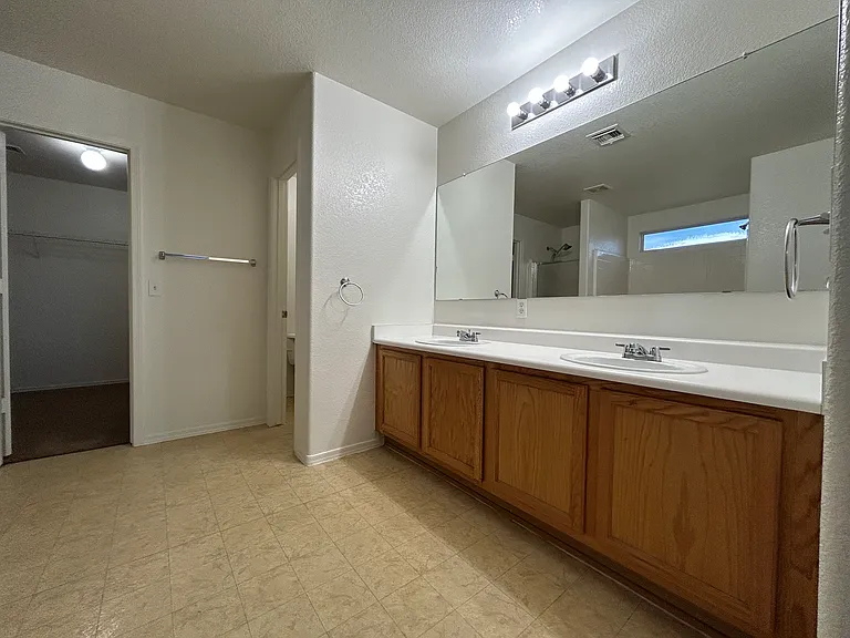 7399 W Solano Dr S — Photo 45