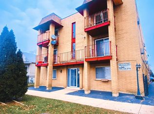 3243 S 49th Ave APT 302, Cicero, IL 60804