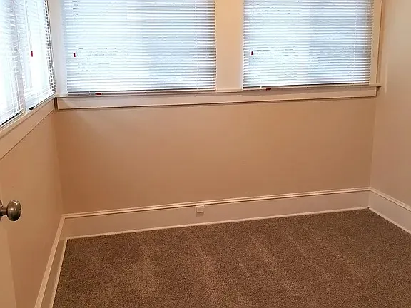 5703 18th Ave NE #3 — Photo 9