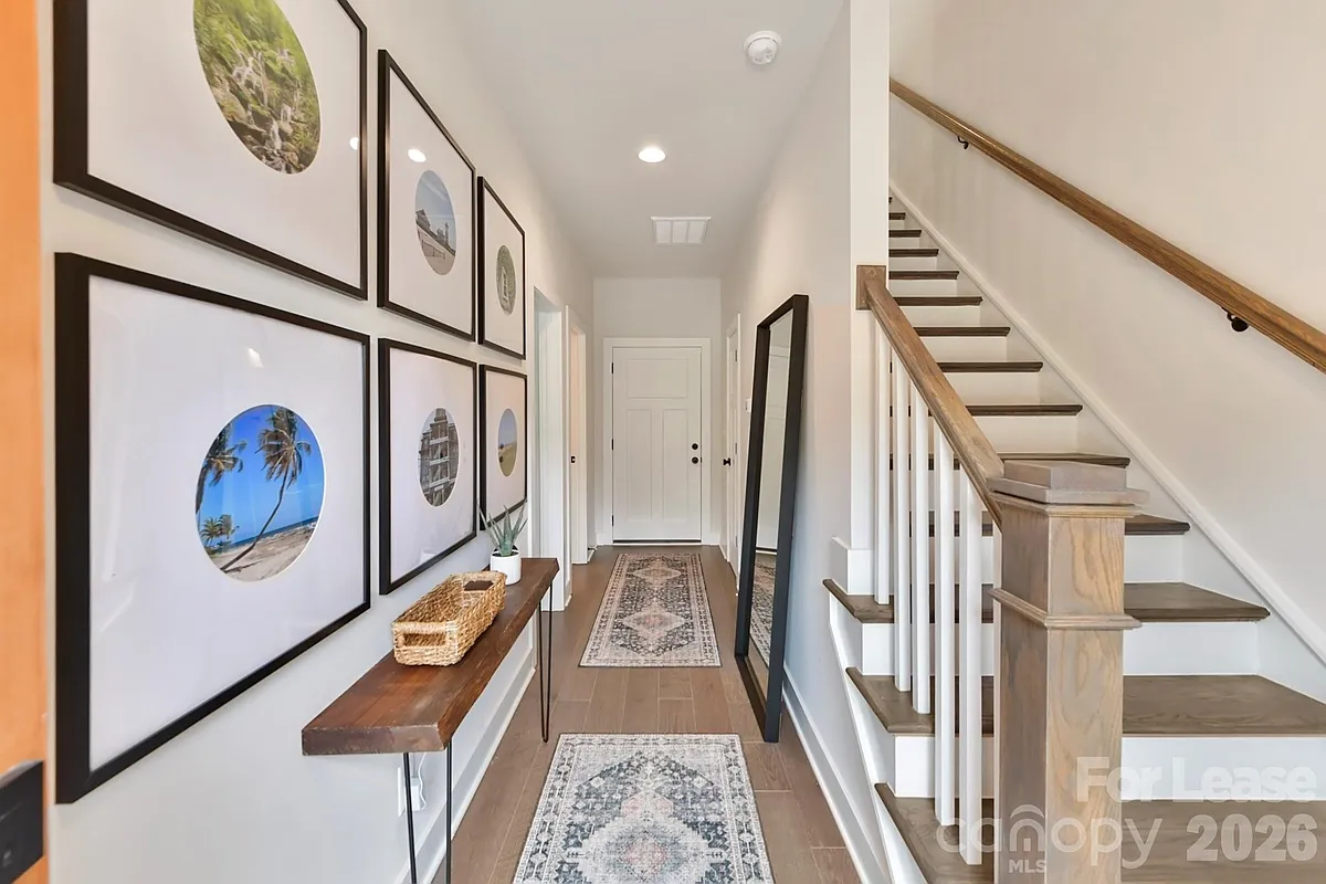 Building Photo - 312 S Turner Ave #12