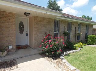 402 Pine Shadows Dr, Slidell, LA 70458
