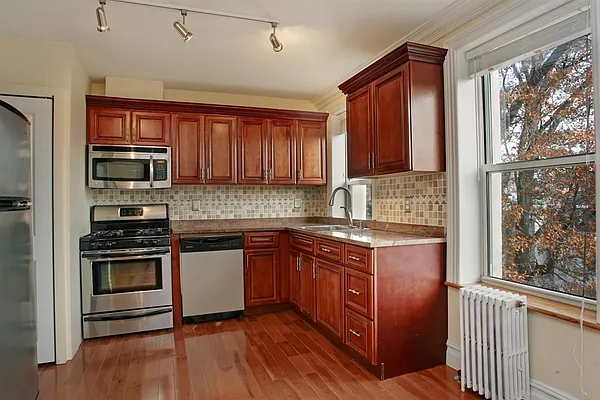 Sold by Corcoran | media 14