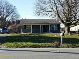 32 Cherry Hill Rd, Ronks, PA 17572