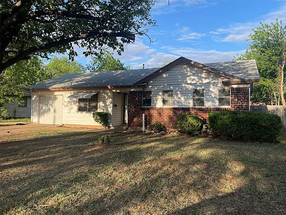 3rd image of 2457 Marsalis Dr