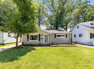 27815 Knickerbocker Rd, Bay Village, OH 44140